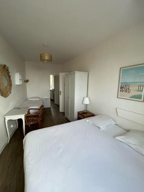 Hotel De La Mer - Blonville Sur Mer Eksteriør bilde