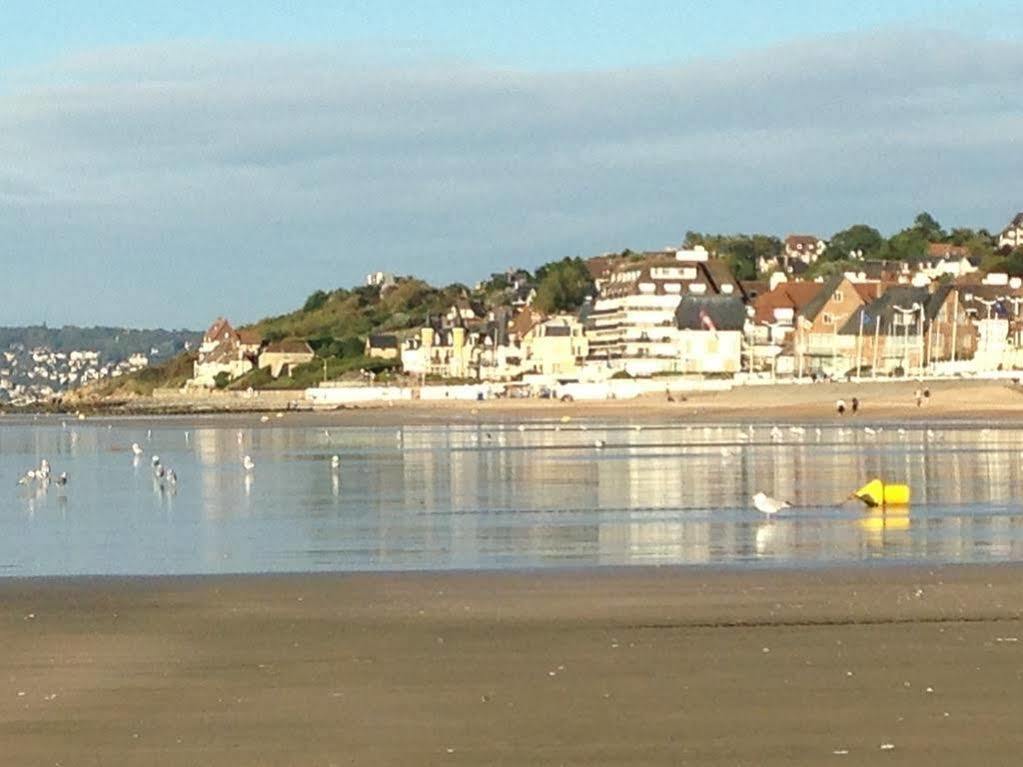Hotel De La Mer - Blonville Sur Mer Eksteriør bilde